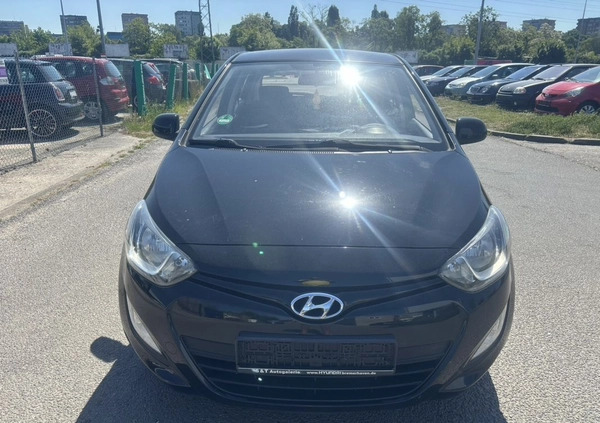 Hyundai i20 cena 16900 przebieg: 194000, rok produkcji 2012 z Szczecin małe 172